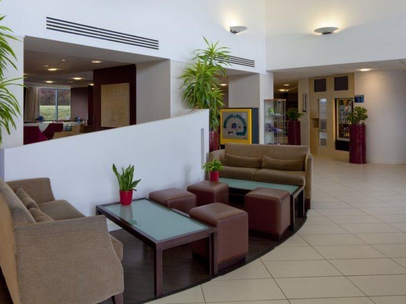 Holiday Inn Express London Stansted Airport, An Ihg Hotel Stansted Mountfitchet Buitenkant foto